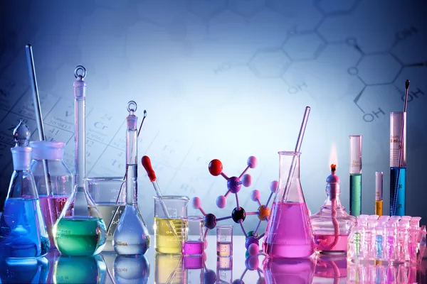 مواد شیمیایی چیست و چه کاربردی دارد؟